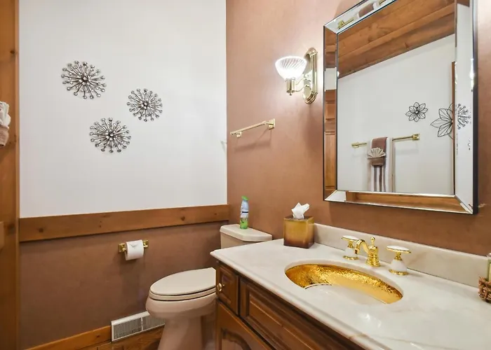 Getaway W/ Hot Tub, Theater & More! Hébergement de vacances *