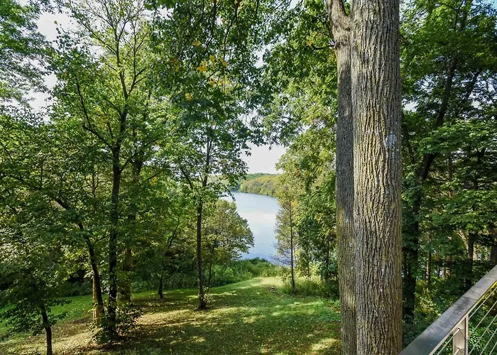 Hébergement de vacances Getaway W/ Hot Tub, Theater & More! Galena