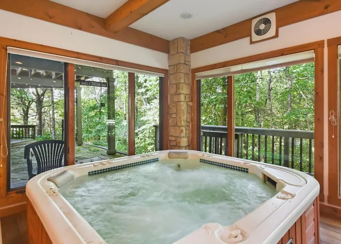 Getaway W/ Hot Tub, Theater & More! Hébergement de vacances